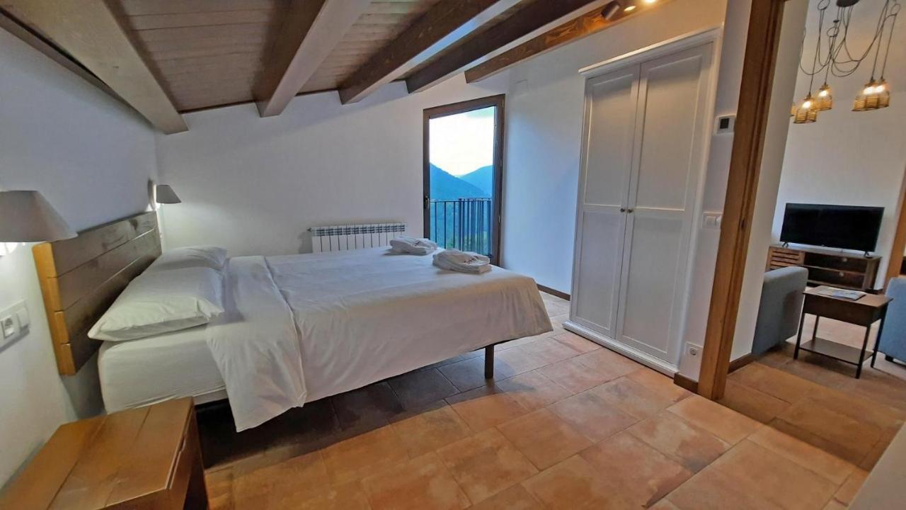 El Guitart - Turisme Rural Guest House Рипол Стая снимка
