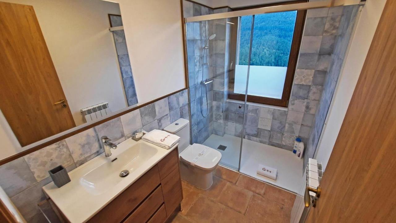 El Guitart - Turisme Rural Guest House Рипол Стая снимка